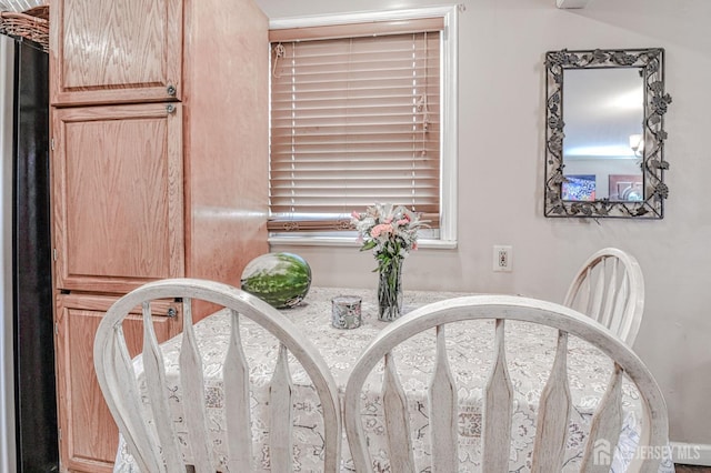 2 Bradley Dr, Edison, NJ 08817 - detailed view of freestanding refrigerator
