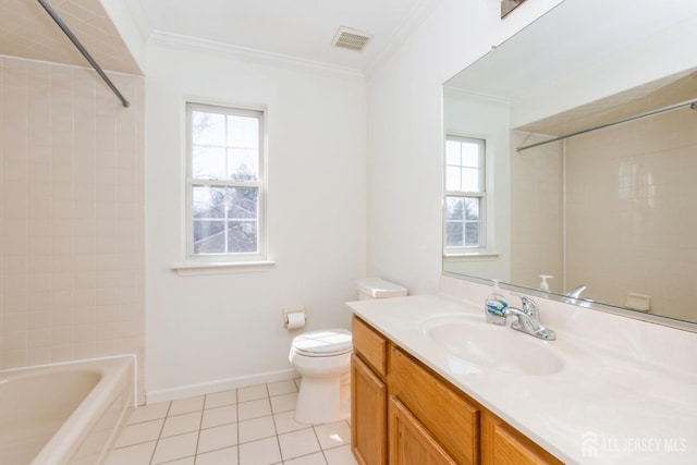 full bathroom with visible vents, ornamental molding, and a healthy amount of sunlight