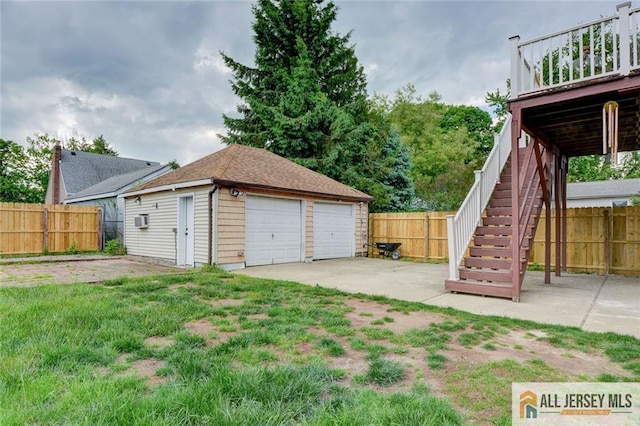 view of detached garage