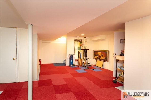 96 Riverbend Dr, North Brunswick, NJ 08902 - workout room featuring recessed lighting