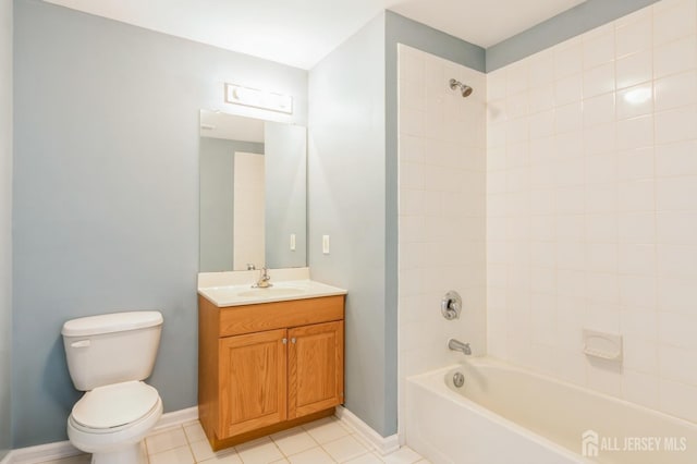 914 Cedar Ct, New Brunswick, NJ 08901 - full bath with vanity, bathtub / shower combination, and tile patterned floors