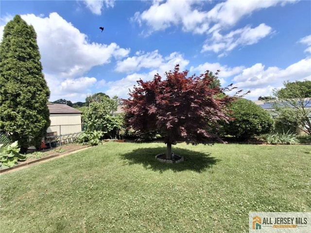85 Pinetree Dr, Sayreville, NJ 08859 - photo 23