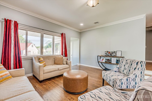 5 Alvin Ct, Menlo Park Terrace, NJ 08840 - living area featuring ornamental molding, wood finished floors, and recessed lighting