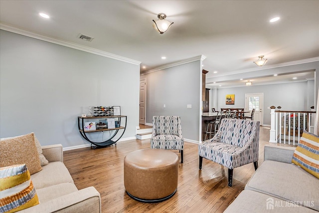 5 Alvin Ct, Menlo Park Terrace, NJ 08840 - living room with crown molding, wood finished floors, and recessed lighting