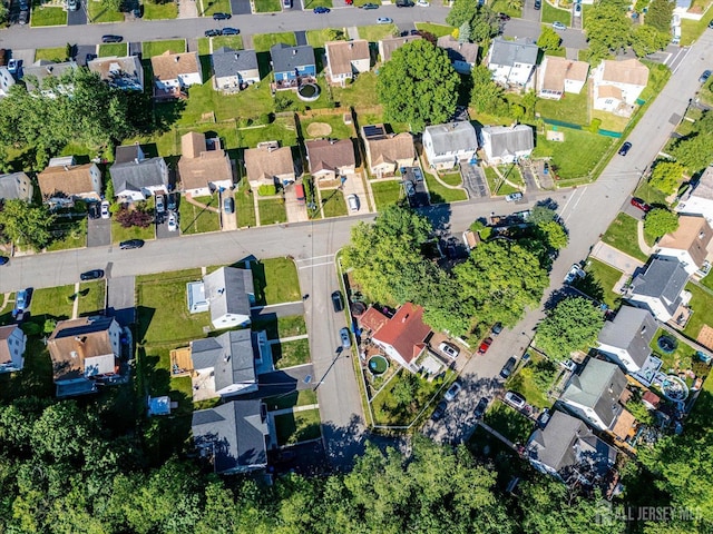 5 Alvin Ct, Menlo Park Terrace, NJ 08840 - aerial overview of property's location with nearby suburban area