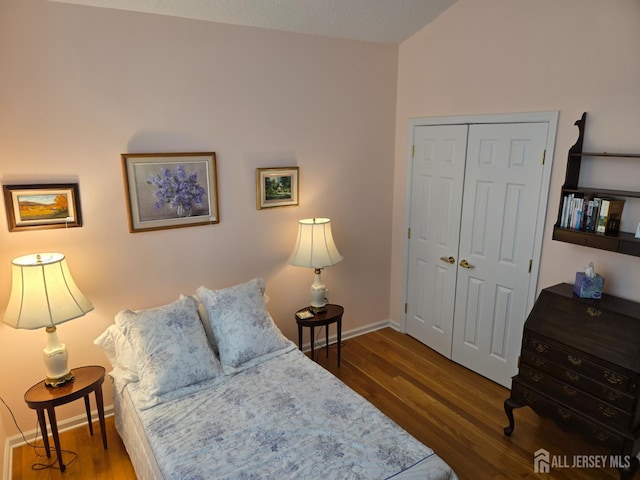 16 Phillip Ct, Monroe, NJ 08831 - bedroom featuring wood finished floors, a closet, and baseboards