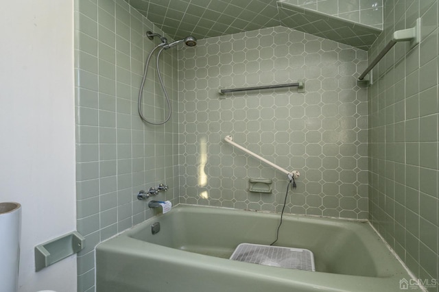bathroom with shower / tub combination