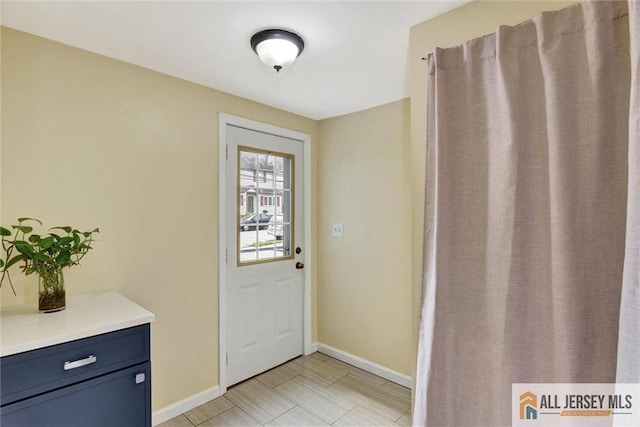 27 Laurel St, South Amboy, NJ 08879 - entryway with baseboards