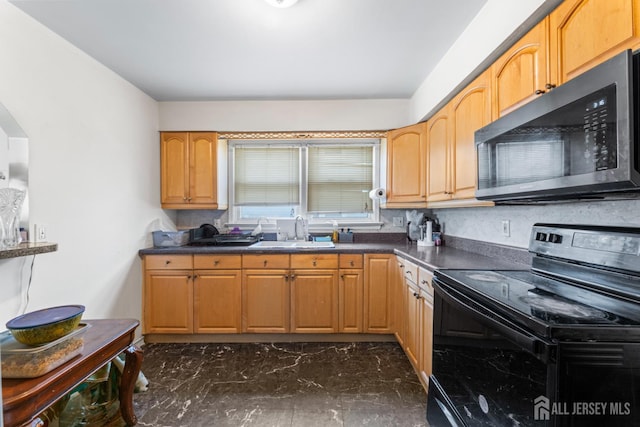 18 Noe St, Carteret, NJ 07008 - photo 25