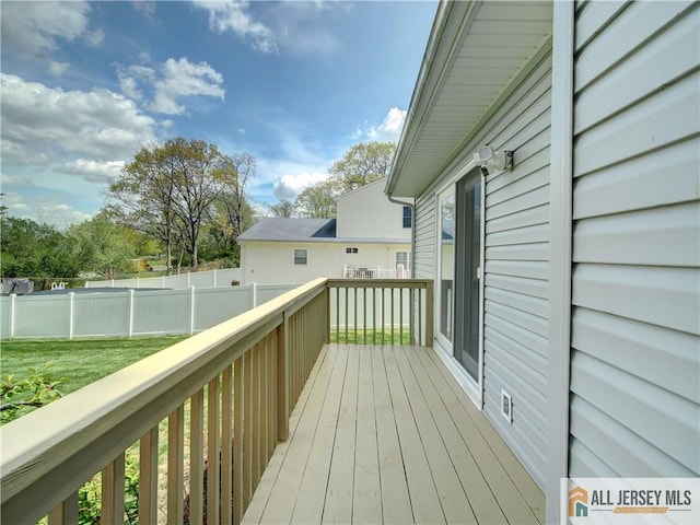 3 Camelot Dr, East Brunswick, NJ 08816 - view of deck