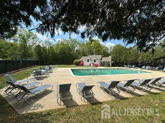 26 Almond Dr, Franklin, NJ 08873 - photo 20