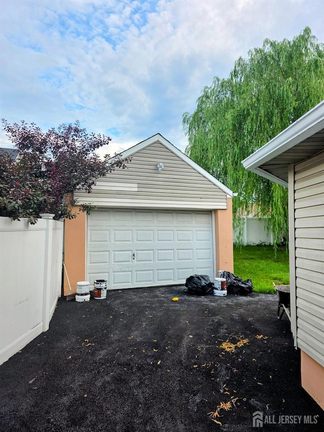 81 Hickory St, Carteret, NJ 07008 - view of garage