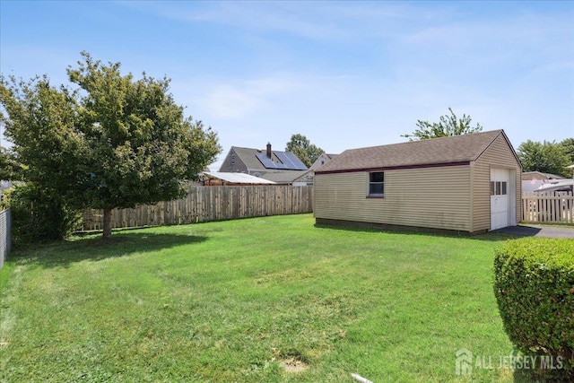 78 Bernard St, Carteret, NJ 07008 - fenced backyard featuring an outbuilding