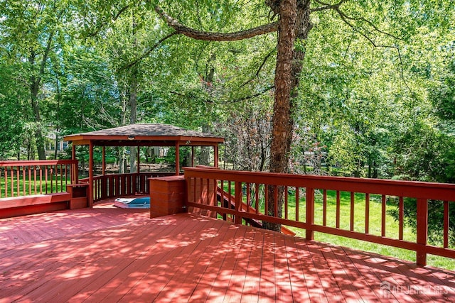 9 NW Fielding Pl, Edison, NJ 08820 - wooden terrace with a gazebo