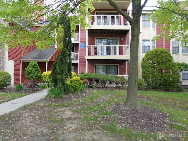 353 Crosspointe Dr, East Brunswick, NJ 08816 - photo 1