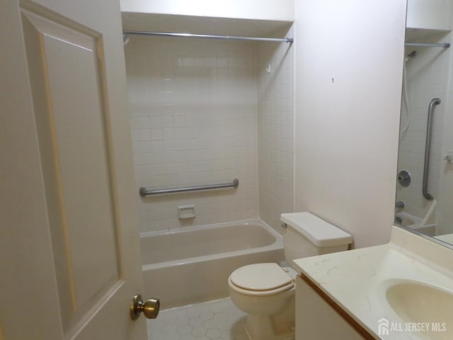 353 Crosspointe Dr, East Brunswick, NJ 08816 - photo 3