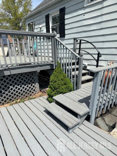 68 Suydam Ave, Edison, NJ 08817 - view of wooden terrace
