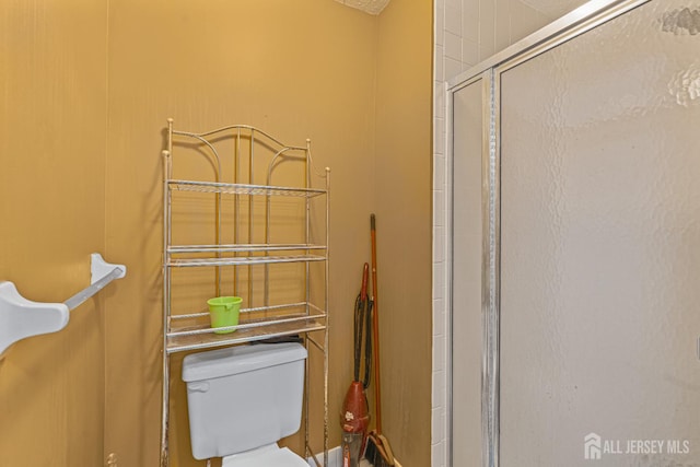 199 Prestwick Way, Edison, NJ 08820 - full bath with a stall shower and toilet