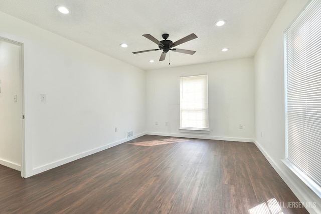 33 Rachel Ct, Franklin Twsp, NJ 08823 - spare room with dark wood-style floors, a ceiling fan, recessed lighting, and baseboards