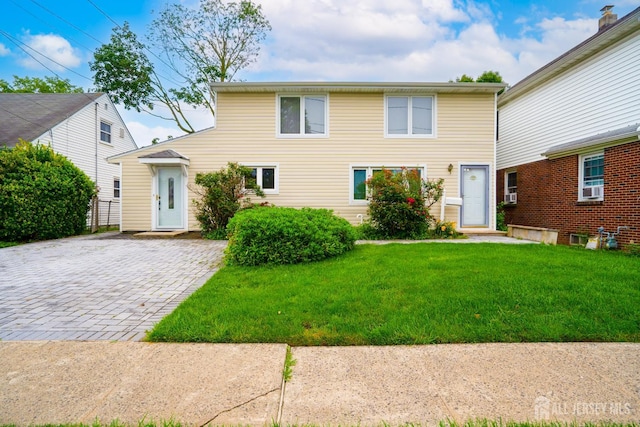 314 Benjamin Ave, Iselin, NJ 08830 - view of front of home with a front yard