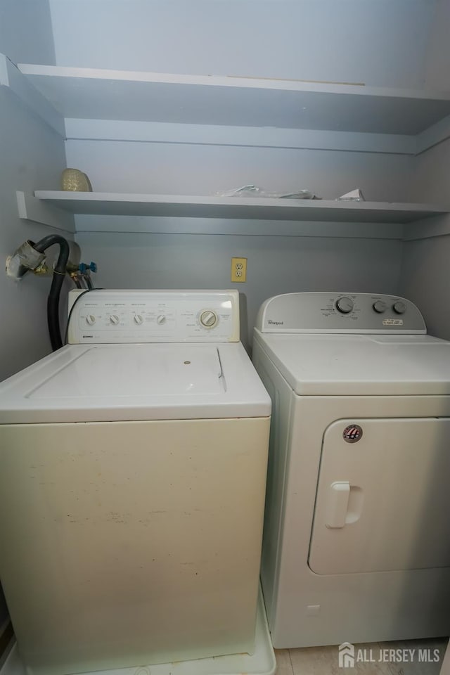 1308 Merrywood Dr, Edison, NJ 08817 - photo 58