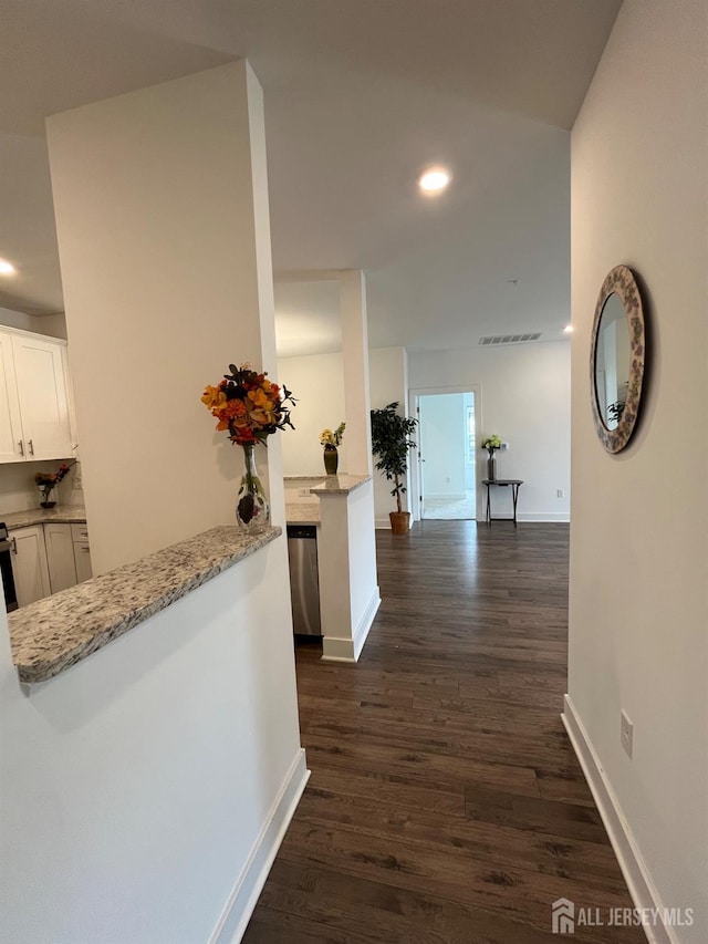 812 Stiller Ln, Monroe, NJ 08831 - hall featuring recessed lighting, dark wood-style floors, and baseboards