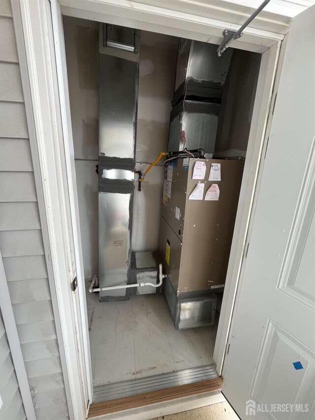 812 Stiller Ln, Monroe, NJ 08831 - view of utility room