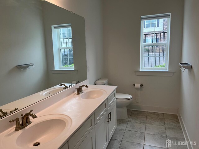 812 Stiller Ln, Monroe, NJ 08831 - bathroom with toilet, plenty of natural light, and baseboards