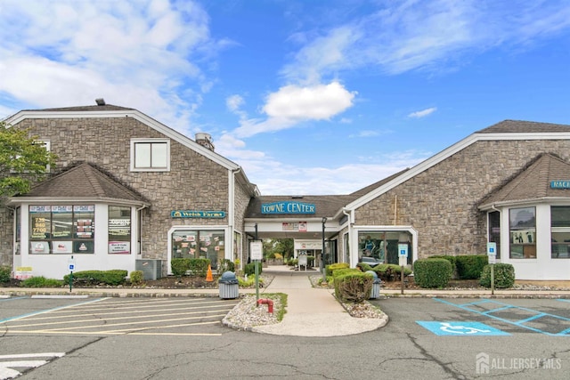 320 Willowbrook Dr, North Brunswick, NJ 08902 - view of commercial location with uncovered parking
