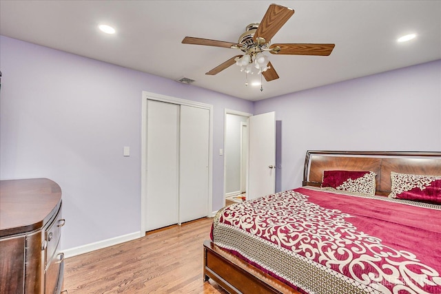 bedroom featuring light wood finished floors, ceiling fan, visible vents, and recessed lighting