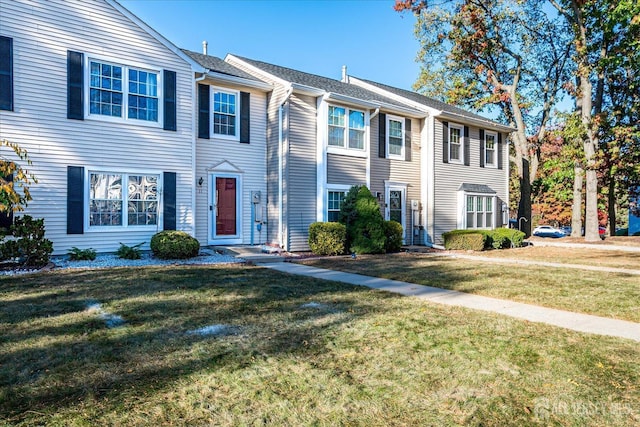 view of front of property with a front yard