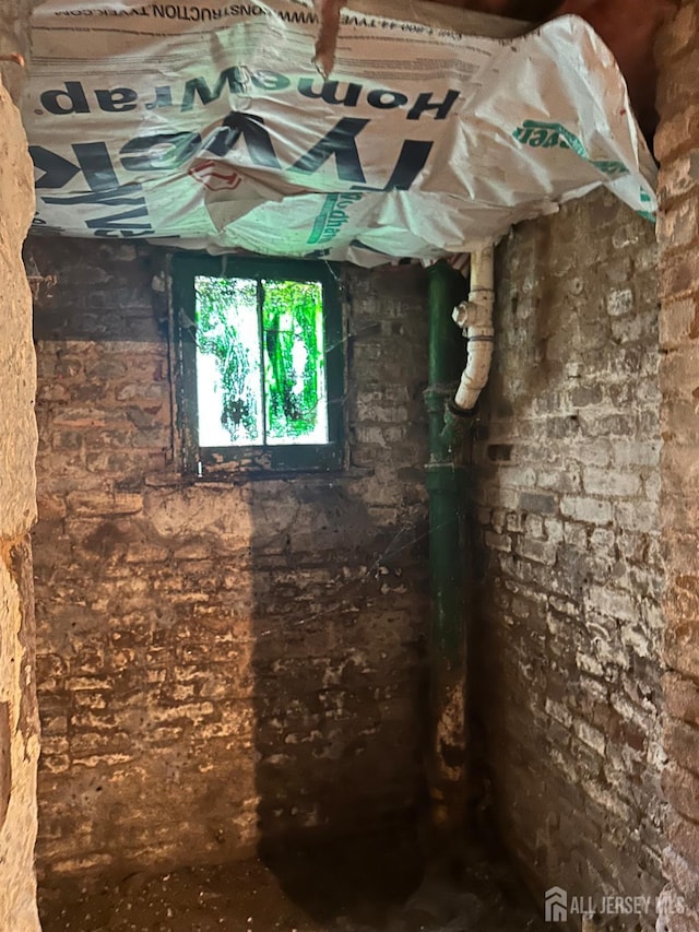 290 Redmond St, New Brunswick, NJ 08901 - basement view