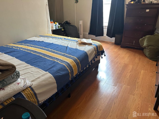 290 Redmond St, New Brunswick, NJ 08901 - bedroom featuring wood finished floors