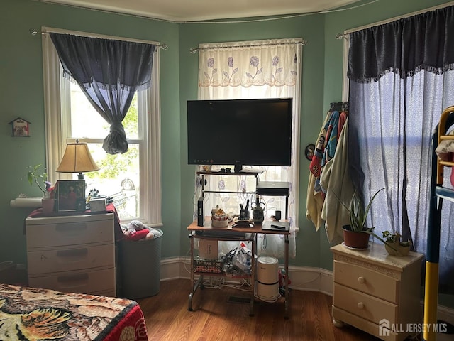 290 Redmond St, New Brunswick, NJ 08901 - bedroom featuring wood finished floors