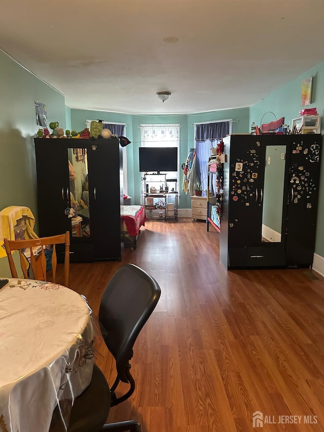 290 Redmond St, New Brunswick, NJ 08901 - dining area with wood finished floors