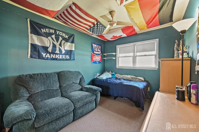 bedroom featuring carpet flooring and ceiling fan