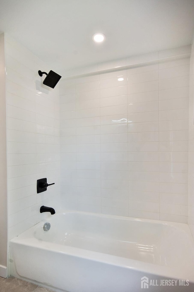 304 Chestnut Pl, Piscataway, NJ 08854 - photo 25