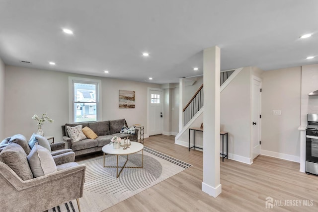 304 Chestnut Pl, Piscataway, NJ 08854 - photo 6