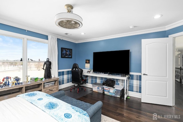 bedroom with crown molding, baseboards, a wainscoted wall, recessed lighting, and wood finished floors