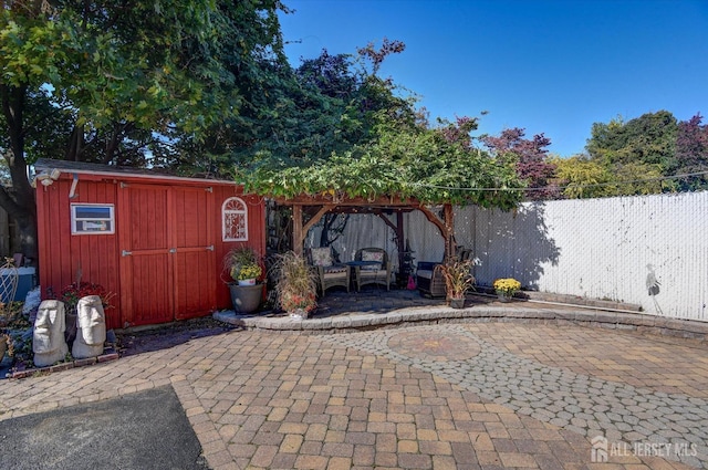 352 Parker Ave, South Amboy, NJ 08879 - fenced backyard featuring a patio