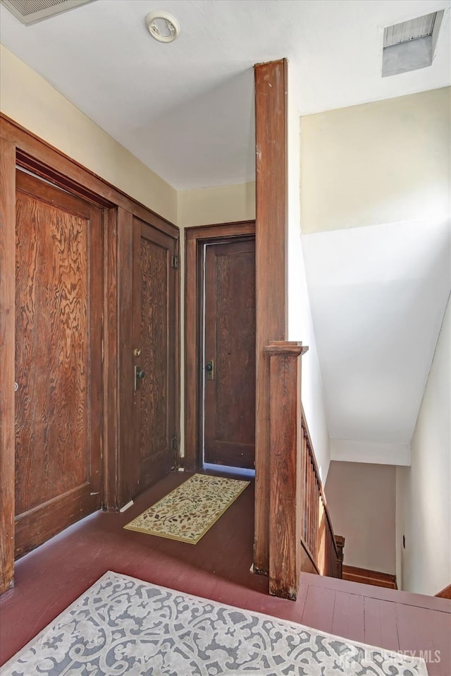 352 Parker Ave, South Amboy, NJ 08879 - view of entryway