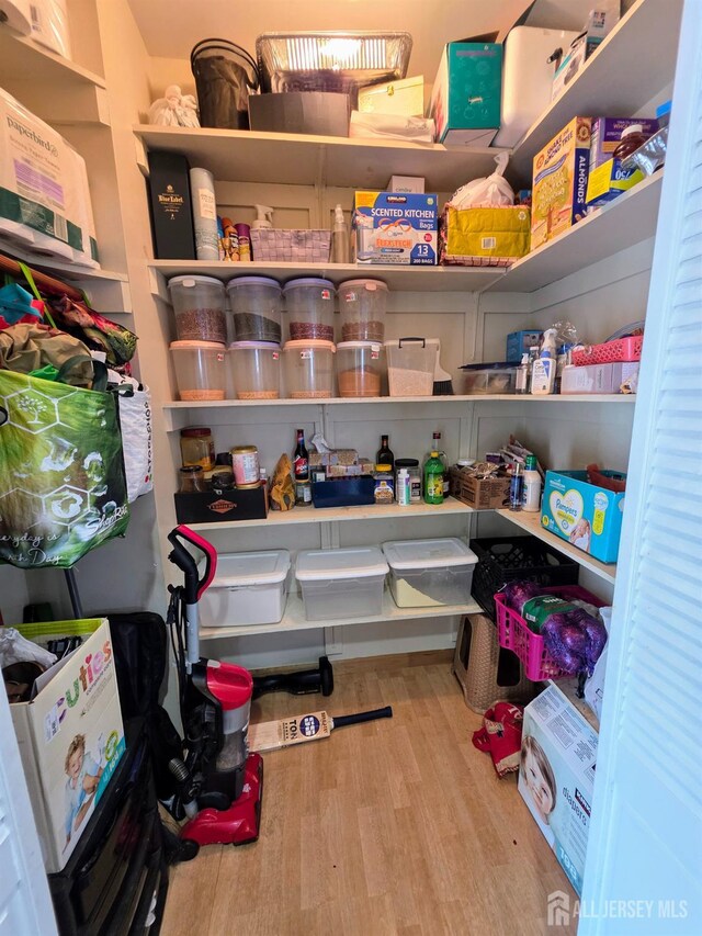 126 Holly St, Port Reading, NJ 07064 - view of pantry