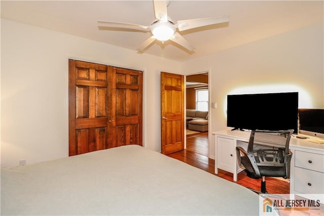 687 Spotswood-Englishtown Rd, Monroe, NJ 08831 - bedroom with wood finished floors, ceiling fan, and a desk