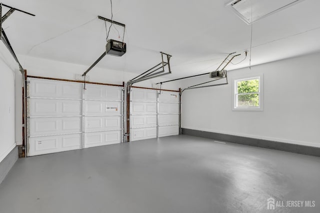 18 Heritage Dr, Edison, NJ 08820 - garage with a garage door opener