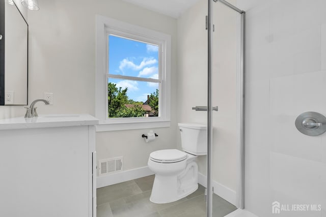 18 Heritage Dr, Edison, NJ 08820 - bathroom with a shower stall, baseboards, vanity, and toilet