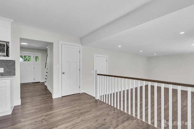 18 Heritage Dr, Edison, NJ 08820 - hallway featuring wood finished floors, recessed lighting, and baseboards