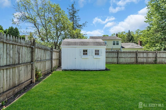 18 Heritage Dr, Edison, NJ 08820 - view of yard