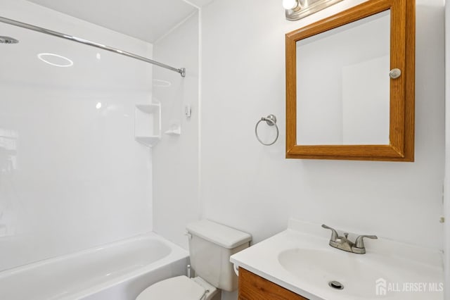 306 Holly Dr, Perth Amboy, NJ 08861 - photo 29