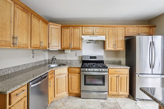 306 Holly Dr, Perth Amboy, NJ 08861 - photo 15