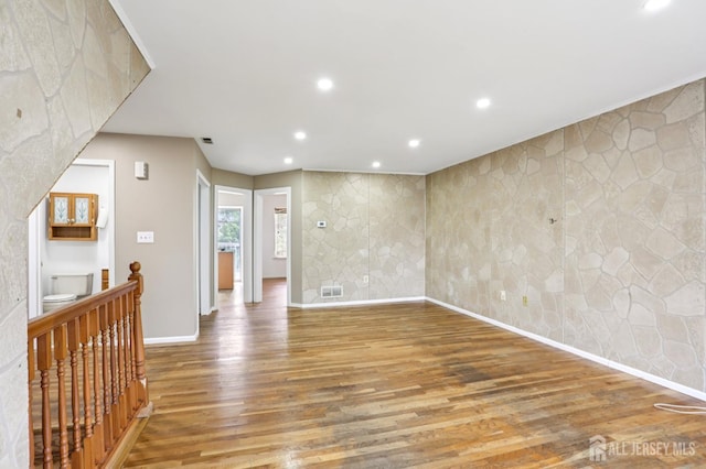 306 Holly Dr, Perth Amboy, NJ 08861 - photo 8